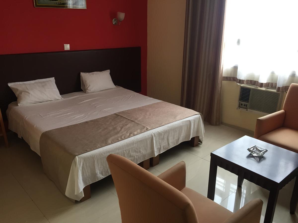 White Palace Hotel Antananarivo Eksteriør billede